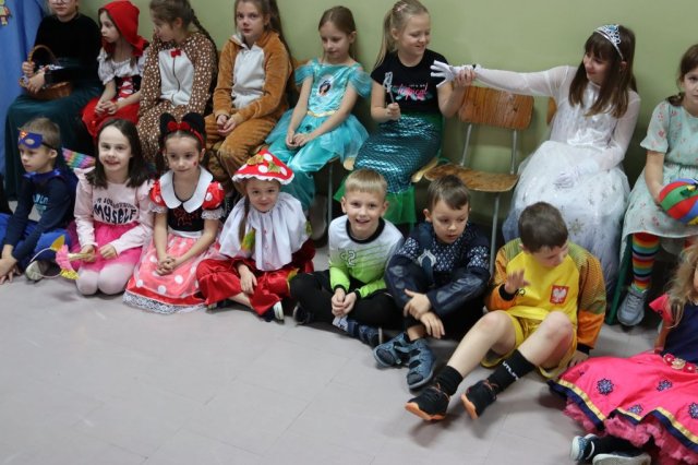 b_1024_768_0_00_images_2023_2024_Swietlica_Bajkowe_Swieto_402405030_805315098063107_8568012905731018037_n